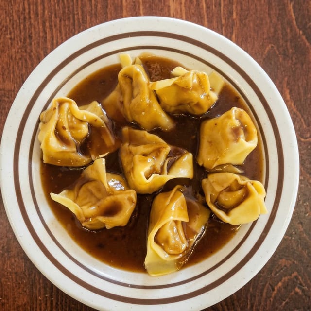 Szechuan Wontons (8).