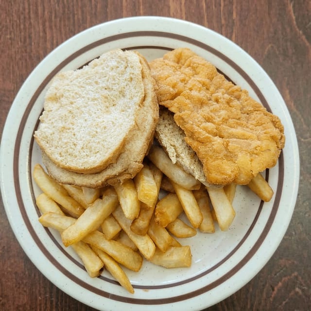 Combo - Chicken Cutlet (8) with French Fries.