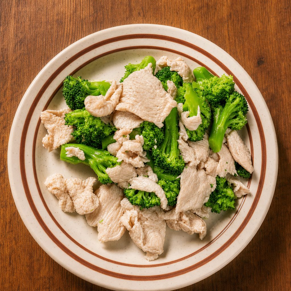 Steamed Chicken with Broccoli (QT).