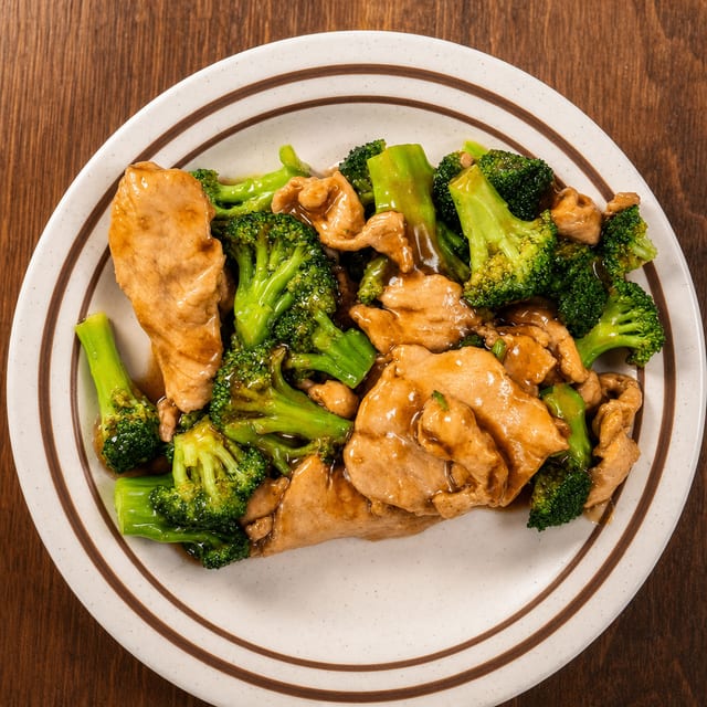 Chicken With Broccoli (QT).