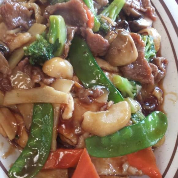 Moo Goo Gai Pain (QT).